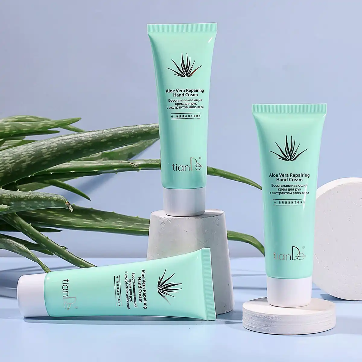 Cremă regeneratoare pentru mâini cu extract de aloe vera, 80 ml